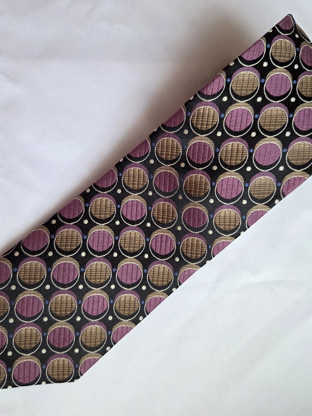 ​Concepts by Claiborne Men's 100% Silk Geometric Necktie